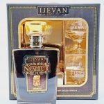 Ijevan NEMRUT 20 let, 0,5L darkové balení se 2 skleničkami