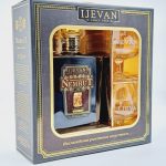 Ijevan NEMRUT 20 let, 0,5L darkové balení se 2 skleničkami